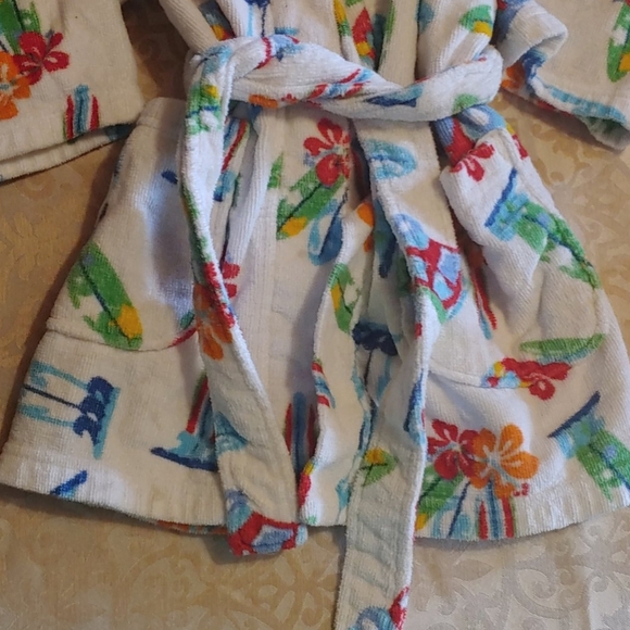 NWOT!!! boys size towel size 3/4 - Picture 3 of 4